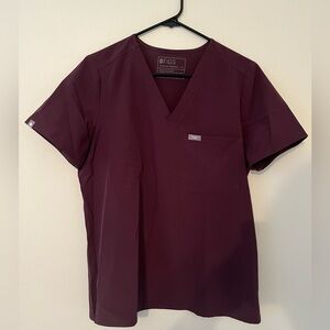 FIGS Catarina scrub top in Dark Fig